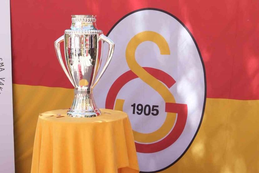 Kurban Bayramı sevinci şampiyonluk kupasıyla Galatasaraylılar Yurdu’nda yaşandı