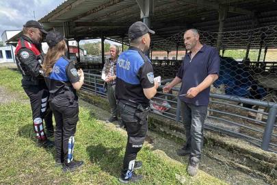 Kurban pazarındaki yerlerini alan besicilere sahte para uyarısı