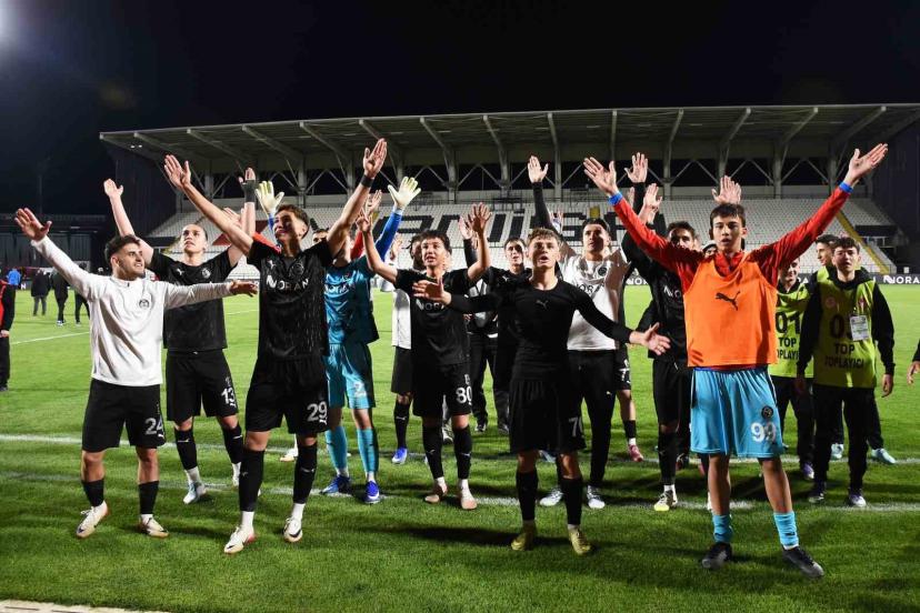 Manisa FK’dan dalgalı sezon