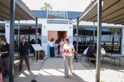 Mersin’de bayramın adresi belediye kafeleri oldu