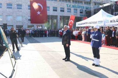 Nilüfer, 19 Mayıs’ı Cumhuriyet Meydanı’nda karşıladı