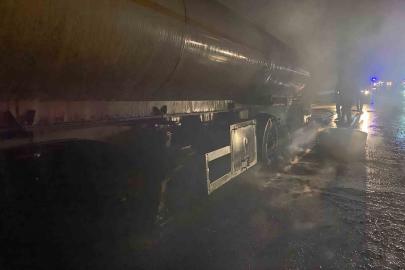 Osmaniye’de seyir halindeki tanker alevlere teslim oldu