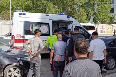Otomobil ile motosiklet çarpıştı: 1 yaralı