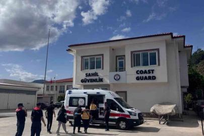 Özel teknede rahatsızlanan vatandaşa tıbbi tahliye