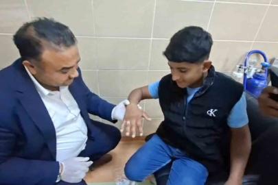 Parmağına yüzük sıkışan vatandaşın yardımına itfaiye amiri koştu