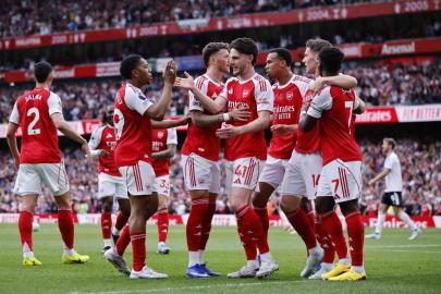 Premier Lig’de 22 yıl aradan sonra şampiyon Arsenal
