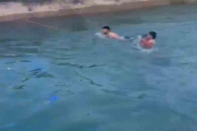 Şanlıurfa’da otomobil sulama kanalına devrildi: 2 kadını vatandaşlar kurtardı
