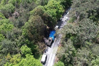 Sarıyer’de İETT otobüsü alev topuna döndü, kullanılamaz hale gelen araç havadan görüntülendi