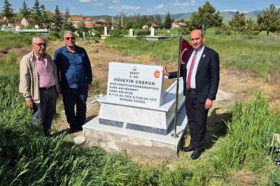 Şehit mezarı 49 yıl sonra yeniden yapıldı