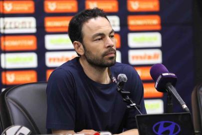 Selçuk İnan: "Bu sene takım ruhuyla ligde kaldık"