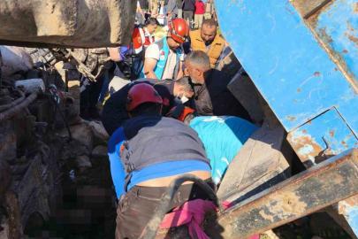 Siirt’te traktör devrildi: 2 ölü, 1 yaralı