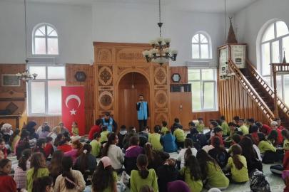 Sinop’ta camiler çocuklarla şenlendi