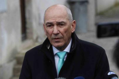 Slovenya’da aşırı sağcı Jansa başbakan seçildi