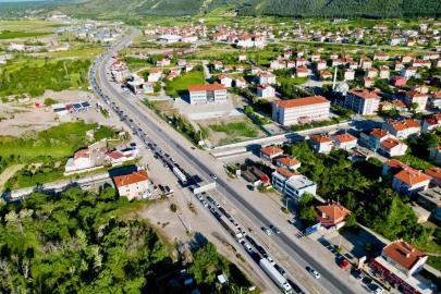 Tatilcilerin dönüş yolundaki yoğunluğu sürüyor