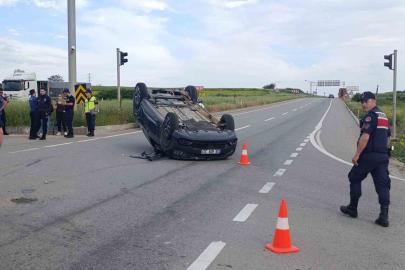 Tekirdağ’da kamyonetle çarpışan otomobil ters döndü: 1 yaralı