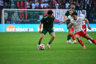 Trendyol 1. Lig Play-Off Final: Esenler Erokspor: 0 - Çorum FK: 1 (İlk yarı)