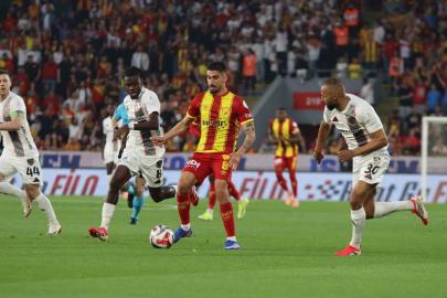 Trendyol Süper Lig: Göztepe: 1 - Gaziantep FK: 0 (İlk yarı)