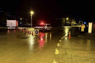 Turhal’da taşkın riskine karşı bazı cadde ve sokaklar araç trafiğine kapatıldı
