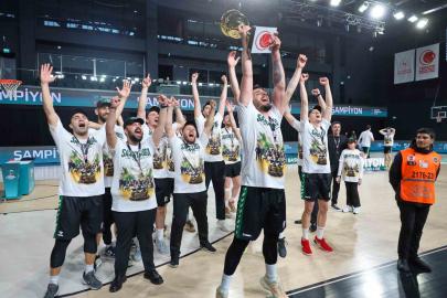 Türkiye Erkekler Basketbol 2. Lig’inde şampiyon Sakarya Büyükşehir oldu