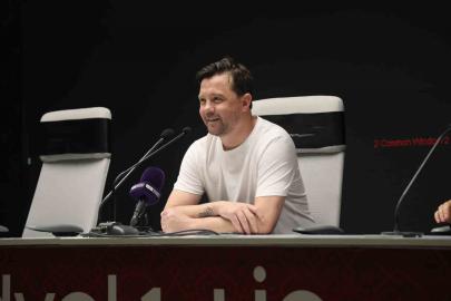 Uğur Uçar: "Hoca olarak ilk kupam, inşallah devamı gelir"