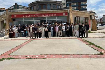 Uluslararası öğrencilerle yürek ısıtan bayramlaşma