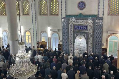 Uşak’ta Kurban Bayramı namazı kılındı