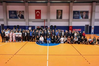 Vali Sözer Pazaryeri’nde bir dizi program gerçekleştirdi