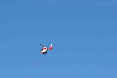 Van’da 77 yaşındaki hasta için helikopter ambulans havalandı