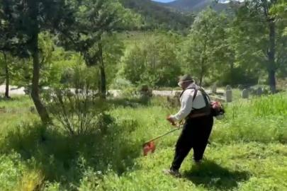 Vatandaşın gönüllü mezarlık temizliği takdir topladı
