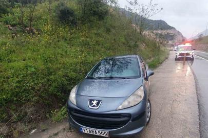 Yağışlı hava kazayı da beraberinde getirdi