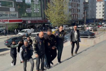 Yaşlı kadınları milyonluk vurgunla dolandırmışlar