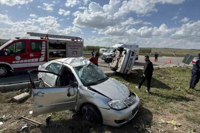 Yozgat’ta iki otomobil çarpıştı: 1 ölü, 1 yaralı