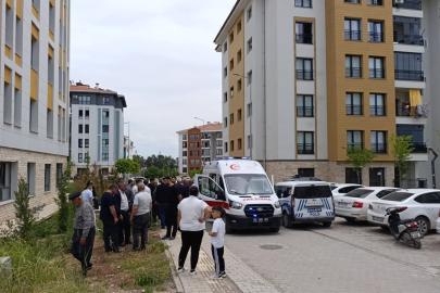 Yüksekten düşerek ağır yaralanan kişi hayatını kaybetti