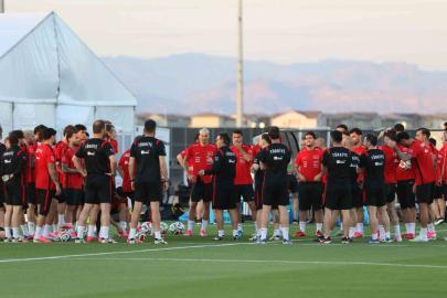 A Milli Futbol Takımı, Arizona’daki ilk antrenmanını taraftara açık yaptı