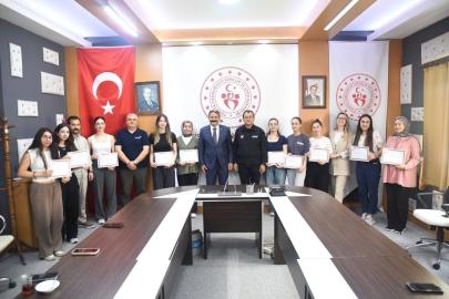 AFAD gönüllüsü öğrenciler ilk yardım belgelerini aldı