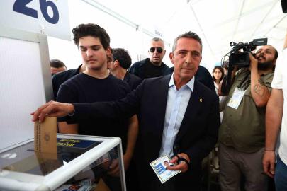 Ali Koç: "Fenerbahçe’nin yeni lideri kim olacaksa onun etrafında camianın birleşmesini diliyorum"
