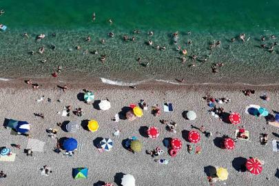 Antalya’da termometreler 41 dereceyi gösterdi, hissedilen sıcaklık bunalttı