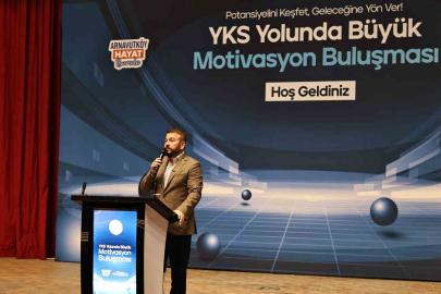 Arnavutköy’de YKS’ye hazırlanan gençlere motivasyon desteği