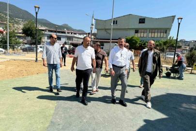 Başkan Çetinkaya yapımı süren tema parkları inceledi