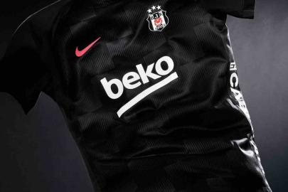 Beşiktaş’ta yeni sezon formaların tanıtımı gerçekleştirildi