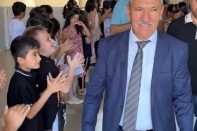 Bir nesli yetiştiren öğretmene anlamlı veda