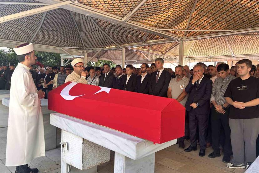 Birliğine dönerken kazada hayatını kaybetmişti, son yolculuğuna uğurlandı