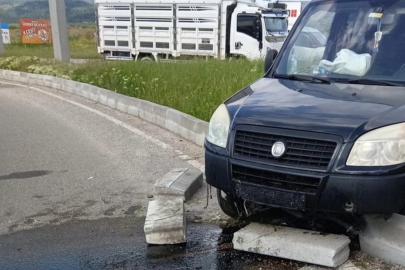Bolu’da refüje çıkan hafif ticari aracın sürücüsü yaralandı