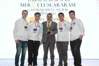 Bolulu genç aşçılar Türkiye birincisi oldu