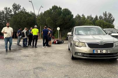 Burdur’da motosiklet ile otomobil çarpıştı: 1 yaralı