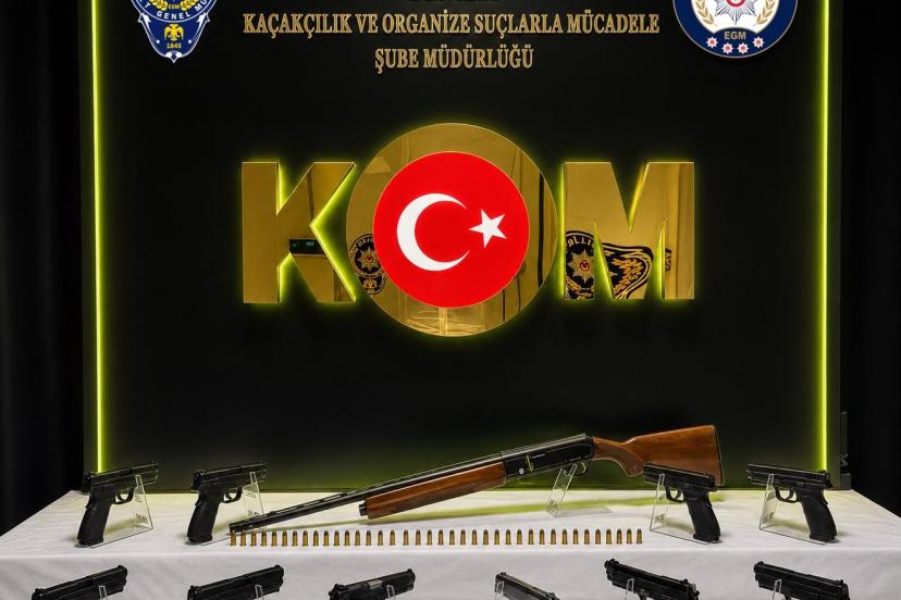 Denizli’de silah kaçakçılığı operasyonunda 3 kişi tutuklandı