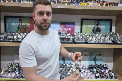 Düğün ve nişan sezonu saatlere olan talebi artırdı