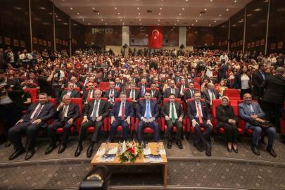 Erciyes Zirvesi-1 Kayseri’de yoğun katılımla gerçekleştirildi