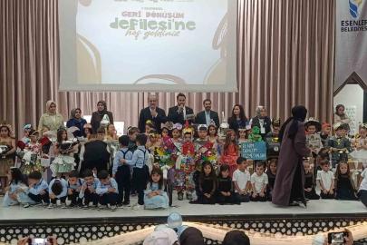 Esenlerli miniklerden geri dönüşüm defilesi
