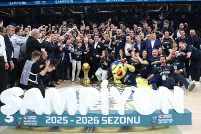 Fenerbahçe, erkek basketbolda 13. kez şampiyonluğuna ulaştı